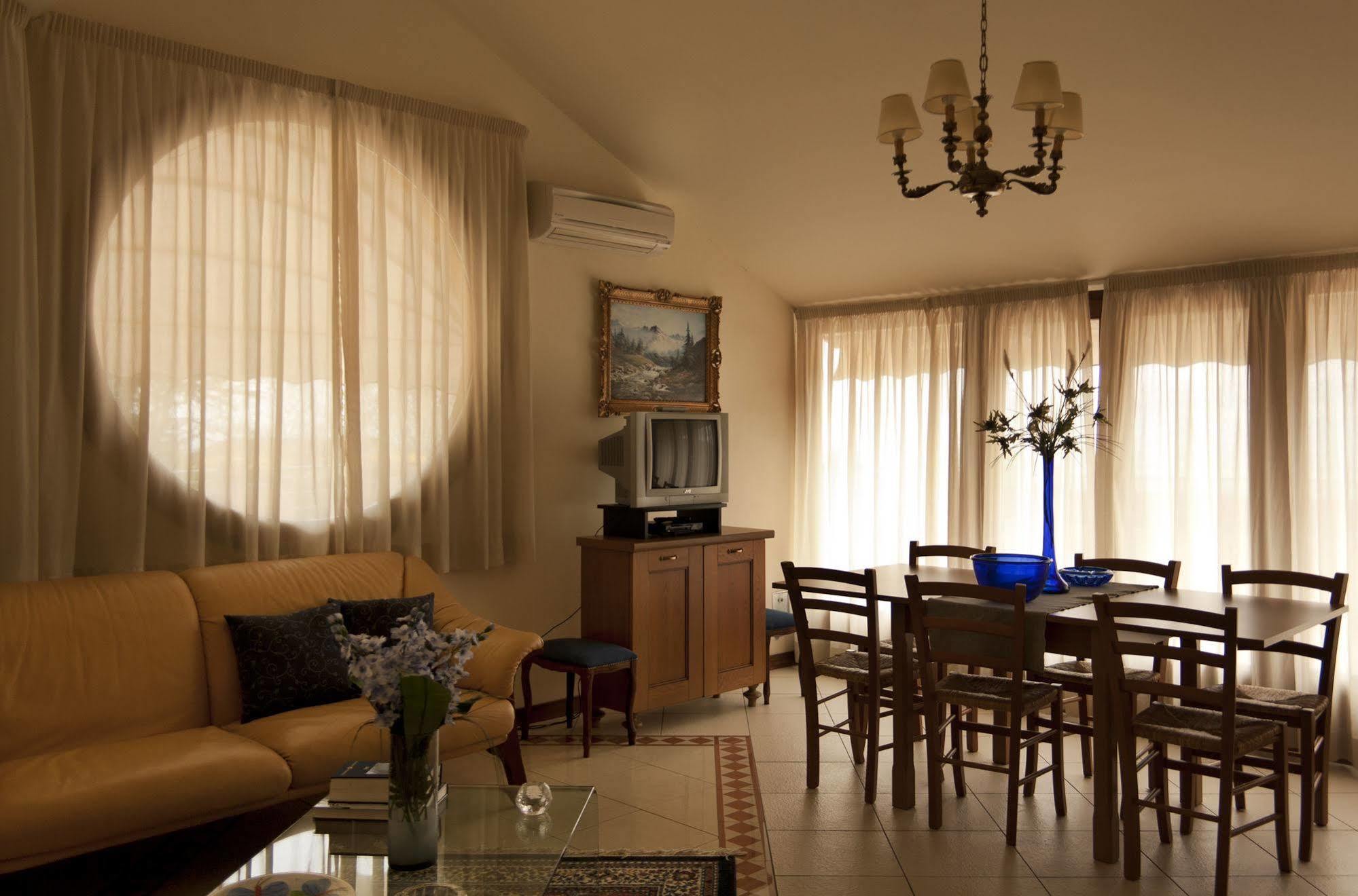 Residence Montefiore Сан-Баронто Экстерьер фото